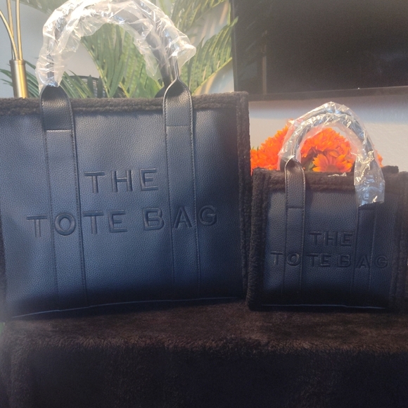 Black Tote Bag - Picture 9 of 12